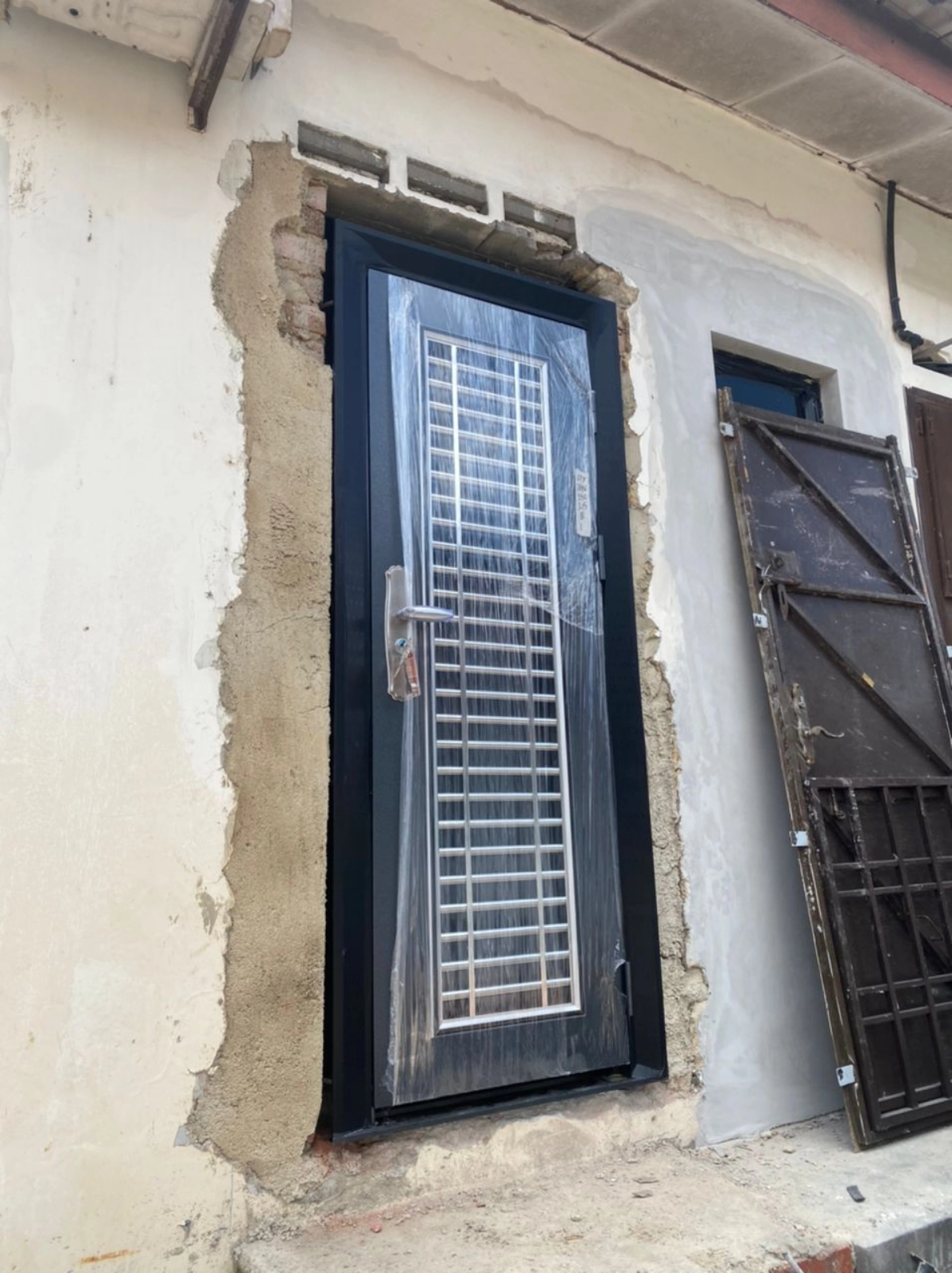 Safety Door Kempas Indah