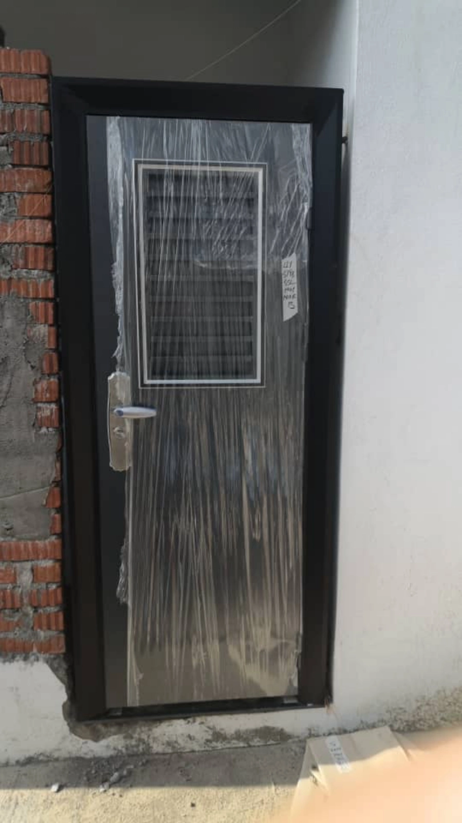 Pakar Pintu Keselamatan Johor Bahru (JB)  untuk Rumah Teres, Semi-D & Banglo